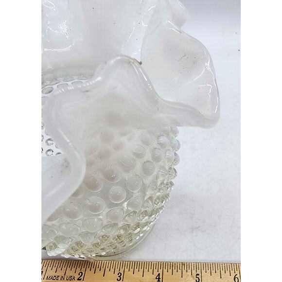 Vintage Fenton Opalescent Hobnail Pinched Ruffle Edged Vase - Picture 5 of 5